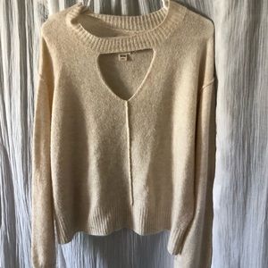 Billabong cream sweater